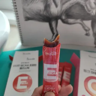 인디닥터 면역 생생 핑크 이뮨 젤리 + 타이탄 BCAA 프로틴 젤리스틱 — 5점을 준 리뷰어가 2022년 5월 올린 사용 사진