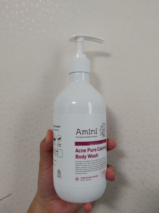 아미니 아크네 퓨어카밍 바디워시 500ml — 4.5점을 준 리뷰어가 2021년 7월 올린 사용 사진