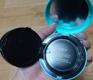 리즐리 씨슬릭 톤업 쿨링 쿠션 15g — 5점을 준 리뷰어가 2021년 7월 올린 사용 사진