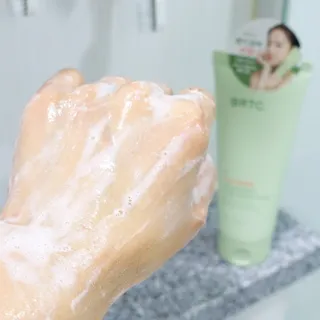 비알티씨 BRTC 시카 바이옴 블랙헤드 클렌징 폼 150ml — 5점을 준 리뷰어가 2022년 12월 올린 사용 사진