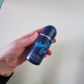 [바록스] 류현진 올인원 바디릴렉싱 몬스터겔 50ml — 5점을 준 리뷰어가 2021년 3월 올린 사용 사진