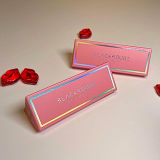 [블랙루즈] 로즈 벨벳 립스틱 택1+랜덤1 — 4점을 준 리뷰어가 2020년 12월 올린 사용 사진