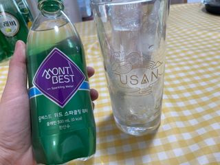몽베스트 Montbest with Sparkling water Plain 20병 — 4.5점을 준 리뷰어가 2022년 9월 올린 사용 사진