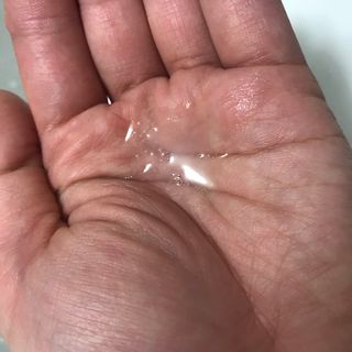 르핸스 퍼포밍 5 샴푸 비반트 포렛/베티버 포그 — 4.5점을 준 리뷰어가 2022년 12월 올린 사용 사진