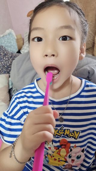 [지오클린] 안나지오 구취케어  기능성 치약 칫솔 세트 (칫솔 5 개+치약 100g 1 개 ) — 5점을 준 리뷰어가 2022년 7월 올린 사용 사진