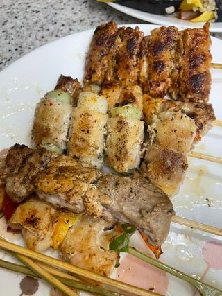 [다물꼬치] 모듬꼬치 10개 +데리야끼소스120g+매운고추소스120g — 5점을 준 리뷰어가 2021년 10월 올린 사용 사진