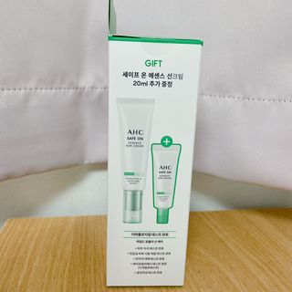[AHC] 세이프온 에센스 선크림 올리브영 스페셜 증정 기획세트 — 5점을 준 리뷰어가 2022년 6월 올린 사용 사진