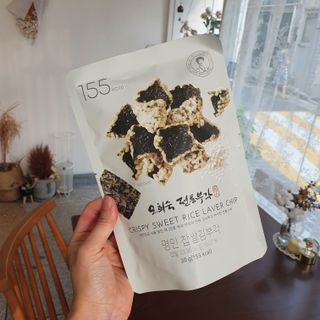 오희숙 전통부각 명인 찹쌀김부각, 찹쌀다시마부각, 황태껍질튀각 총 6봉 — 5점을 준 리뷰어가 2021년 6월 올린 사용 사진
