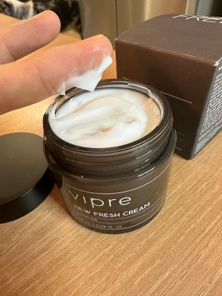 비프리코스메틱 뉴 프레쉬 크림 80ml — 4.5점을 준 리뷰어가 2023년 3월 올린 사용 사진