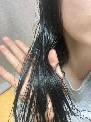 라로지크 X3 리페어 퍼퓸 헤어팩 150mℓ — 4점을 준 리뷰어가 2021년 11월 올린 사용 사진