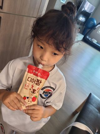[몸엔용] 우리 아이 건강간식, 달콤한 녹용곤약젤리 디어팡 4종 — 5점을 준 리뷰어가 2021년 8월 올린 사용 사진