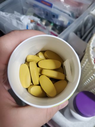 Swisse 스위스 고함량 밀크씨슬 35,000mg 60정 — 4점을 준 리뷰어가 2021년 11월 올린 사용 사진