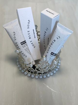 멈칫(MUMCHIT) 넥퍼퓸 NECKPERFUME 2가지 향 — 5점을 준 리뷰어가 2021년 11월 올린 사용 사진
