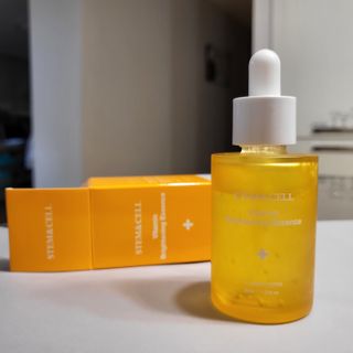 체르엠 스템앤셀 비타민 브라이트닝 에센스 30ml 1개 — 4점을 준 리뷰어가 2022년 4월 올린 사용 사진