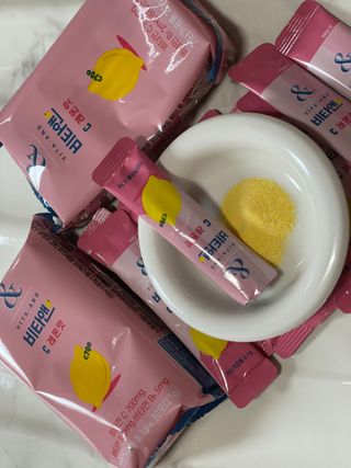 비타앤C 레몬맛, 망고맛 — 5점을 준 리뷰어가 2021년 6월 올린 사용 사진