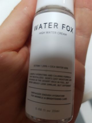 가치 WATERFOX(워터폭스)-엑토인시카.비옴 하이 워터크림 20ML — 5점을 준 리뷰어가 2023년 2월 올린 사용 사진