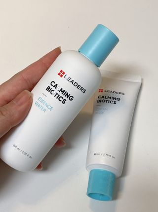 리더스코스메틱 리더스 카밍 바이오틱스 #1등 진정 기획세트 [에센스 워터150ml + 크림 마스크80ml] — 5점을 준 리뷰어가 2022년 10월 올린 사용 사진
