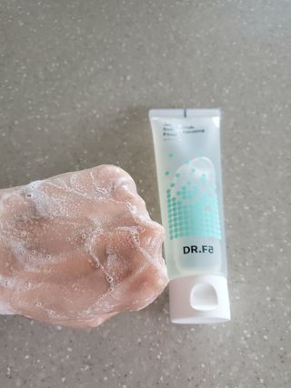 닥터에프파이브 젤리스크럽 소프트 클렌징폼 120ml — 5점을 준 리뷰어가 2022년 5월 올린 사용 사진