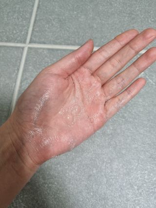 벨먼 내추럴스파 수분광채 스크럽 바디워시 600ml 5종 — 4점을 준 리뷰어가 2022년 5월 올린 사용 사진