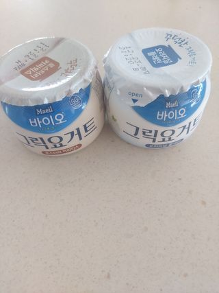 매일바이오 그릭요거트 오리지널 플레인 4개, 로스터리 커피믹스 4개 — 4점을 준 리뷰어가 2021년 12월 올린 사용 사진