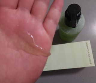 프리마인 메이크업과 들뜨는 각질까지 한방에 깐달걀로! 순하기까지한 셀베이스 그린티클렌저(200ml) — 5점을 준 리뷰어가 2023년 5월 올린 사용 사진