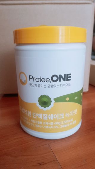 프로티원 단백질쉐이크 녹차맛 2주분 1통+보틀 — 5점을 준 리뷰어가 2021년 5월 올린 사용 사진