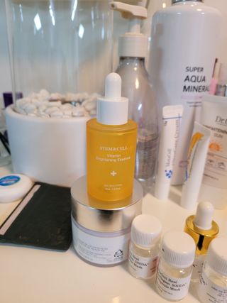 체르엠 스템앤셀 비타민 브라이트닝 에센스 30ml 1개 — 5점을 준 리뷰어가 2022년 3월 올린 사용 사진