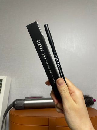씨스터앤 더블이펙트 워터프루프 아이펜슬 11종 택 1 — 5점을 준 리뷰어가 2022년 2월 올린 사용 사진