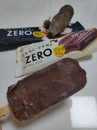 ZERO (초콜릿 칩 쿠키, 카카오 케이크, 후르츠 젤리, 아이스 콜라, 아이스 초코바) — 5점을 준 리뷰어가 2022년 6월 올린 사용 사진