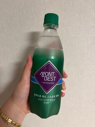 몽베스트 Montbest with Sparkling water Plain 20병 — 5점을 준 리뷰어가 2023년 3월 올린 사용 사진