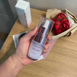 나우 [리브엠] 123억개 엑소좀으로 채운 눈부신 광채, 엑소코어 화이트닝 텐션 앰플 — 5점을 준 리뷰어가 2023년 6월 올린 사용 사진