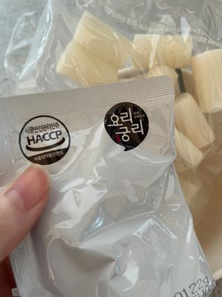 나우  [요리궁리] B타입 ( 매콤, 치즈, 매콤까르보 ) 꽃떡볶이 6개입 세트 — 5점을 준 리뷰어가 2025년 9월 올린 사용 사진