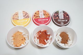 추억의 국민학교 떡볶이 국떡 컵볶이 선물박스 — 5점을 준 리뷰어가 2022년 1월 올린 사용 사진