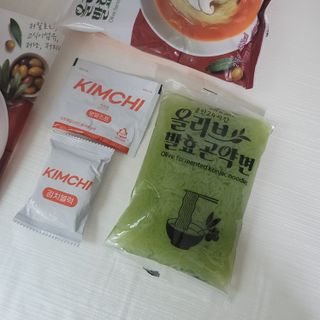 클린24시간 올리브발효곤약면 시원김치면 1세트-(3봉) — 5점을 준 리뷰어가 2023년 12월 올린 사용 사진