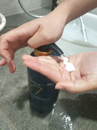 [포레스트스토리] B7 안티 헤어로스 샴푸1,000ml + 헤어팩 1,000ml — 5점을 준 리뷰어가 2021년 3월 올린 사용 사진