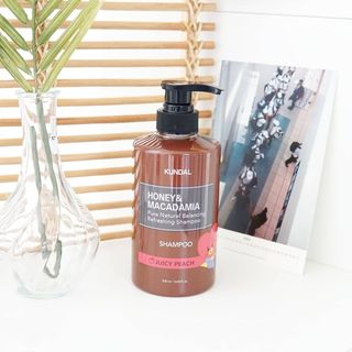 쿤달 [KUNDAL 공식] 프리미엄 헤어 케어 스페셜 세트 샴푸 500ml &amp; 트리트먼트 500ml — 5점을 준 리뷰어가 2021년 3월 올린 사용 사진