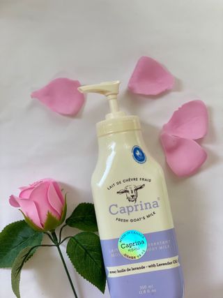 카프리나 산양밀크 모이스춰라이징 바디로션 350ml(라벤더향) — 5점을 준 리뷰어가 2023년 5월 올린 사용 사진