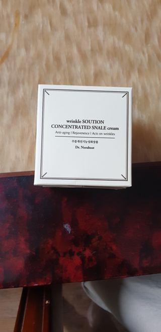 Dr.느루벗 느루벗 링클 솔루션 콘센트레이트 스네일 탄력 달팽이 크림 80g — 5점을 준 리뷰어가 2021년 5월 올린 사용 사진