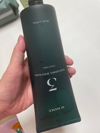 르핸스 퍼포밍 3 바디워시 비반트포렛/베티버포그 — 4.5점을 준 리뷰어가 2023년 3월 올린 사용 사진