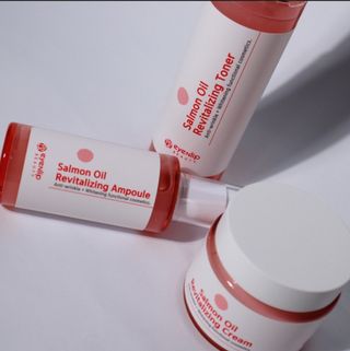 아이앤립 / EYENLIP 아이앤립 연어오일 리바이탈라이징 토너+앰플+크림 3종 세트 — 5점을 준 리뷰어가 2021년 5월 올린 사용 사진