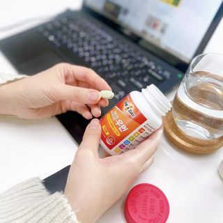 [원어데이] 미국판매 1위 멀티비타민, 하루 한 알로 최대 21가지 비타민과 미네랄을 한번에~ — 4점을 준 리뷰어가 2021년 10월 올린 사용 사진