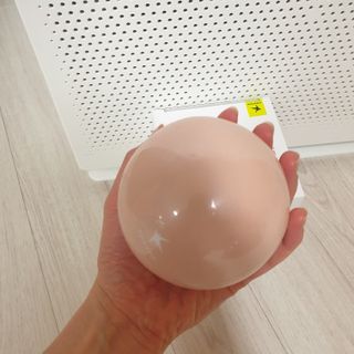 트라택 쿠셔닝 웨이트볼 0.5kg + 1kg SET — 5점을 준 리뷰어가 2022년 5월 올린 사용 사진