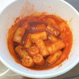 나우  [요리궁리] B타입 ( 매콤, 치즈, 매콤까르보 ) 꽃떡볶이 6개입 세트 — 5점을 준 리뷰어가 2025년 4월 올린 사용 사진