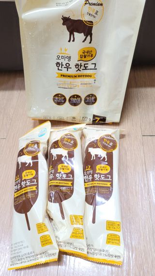 오마뎅 한우핫도그 — 4점을 준 리뷰어가 2021년 5월 올린 사용 사진