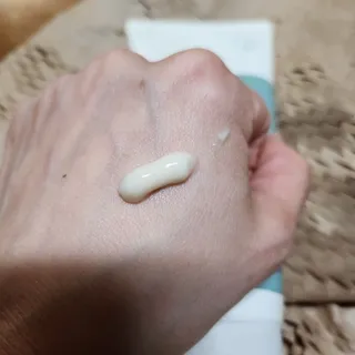 [후르디아] 올리브영 저자극 비건바디로션 — 5점을 준 리뷰어가 2023년 2월 올린 사용 사진