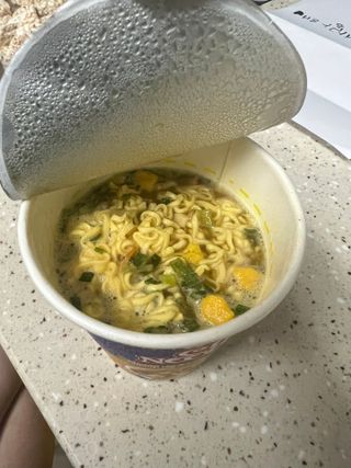 NISSIN 닛신 컵누들  4종 - 씨푸드오리지날, 씨푸드 스파이시, 씨푸드 커리, 씨푸드 XO소스 — 4.5점을 준 리뷰어가 2023년 1월 올린 사용 사진