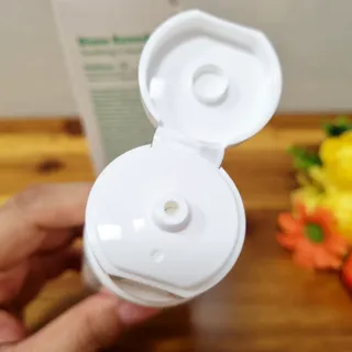 유이크 바이옴 레미디 수딩크림 (50ml) — 5점을 준 리뷰어가 2022년 7월 올린 사용 사진