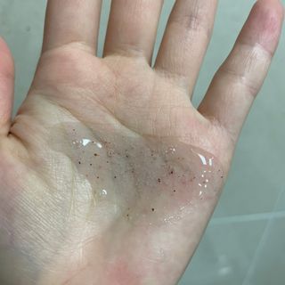 벨먼 내추럴스파 수분광채 스크럽 바디워시 600ml 5종 — 5점을 준 리뷰어가 2022년 5월 올린 사용 사진