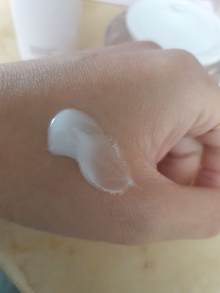 프리마인 바르기만 하면 철벽 스킨케어+24시간 마스크팩 효과. 셀라브 리제너레이팅 시스템 부스터+크림 세트 — 5점을 준 리뷰어가 2023년 4월 올린 사용 사진