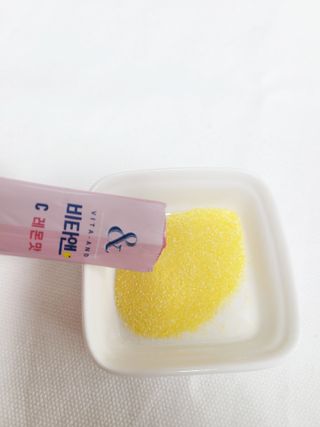 비타앤C 레몬맛, 망고맛 — 5점을 준 리뷰어가 2021년 4월 올린 사용 사진